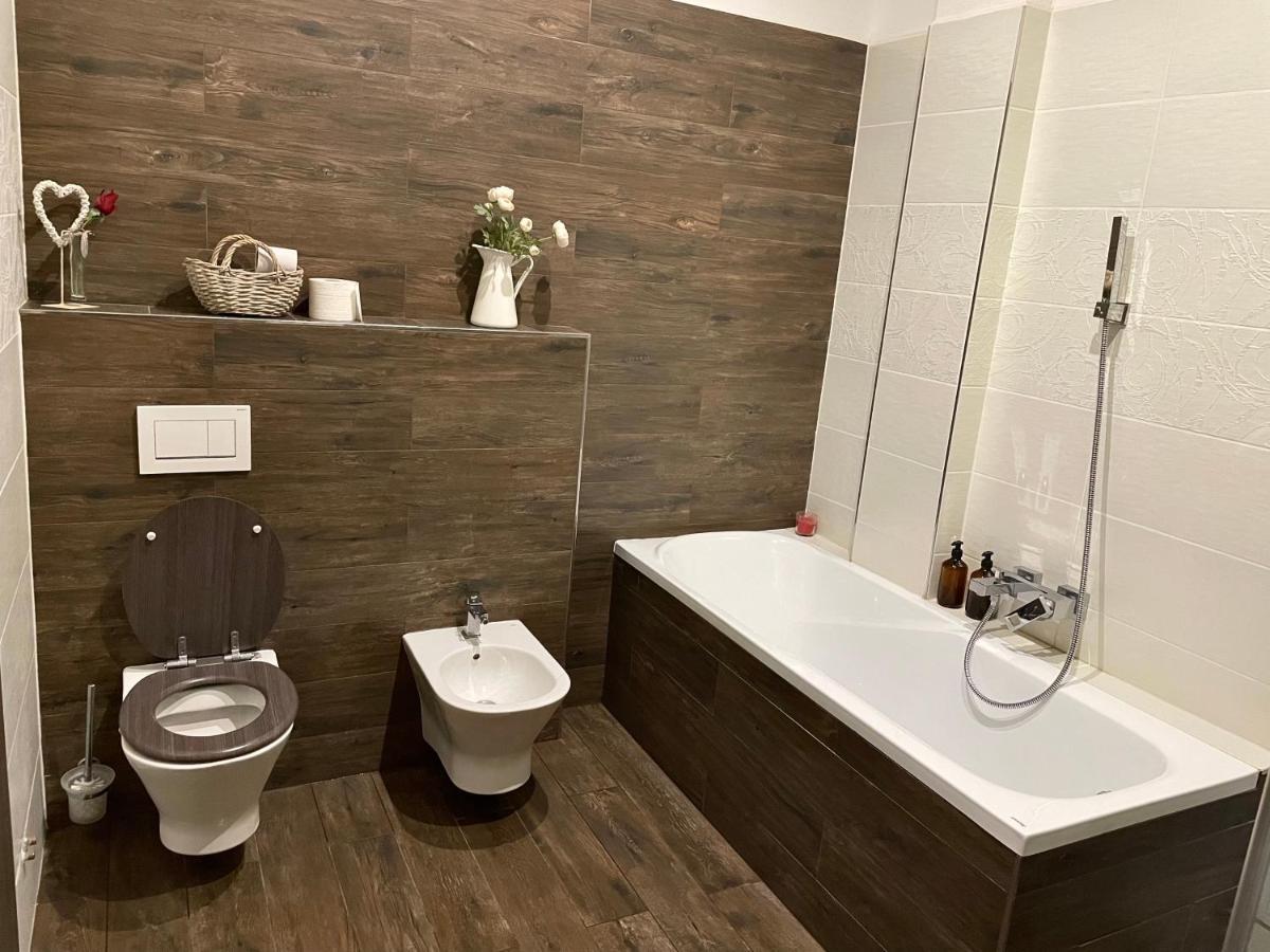 Apartman Az Pro 8 Osob Humpolec Esterno foto